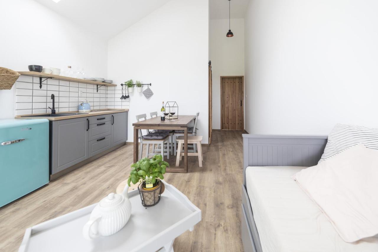 Babyky Apartmany Jindrichuv Hradec Bagian luar foto