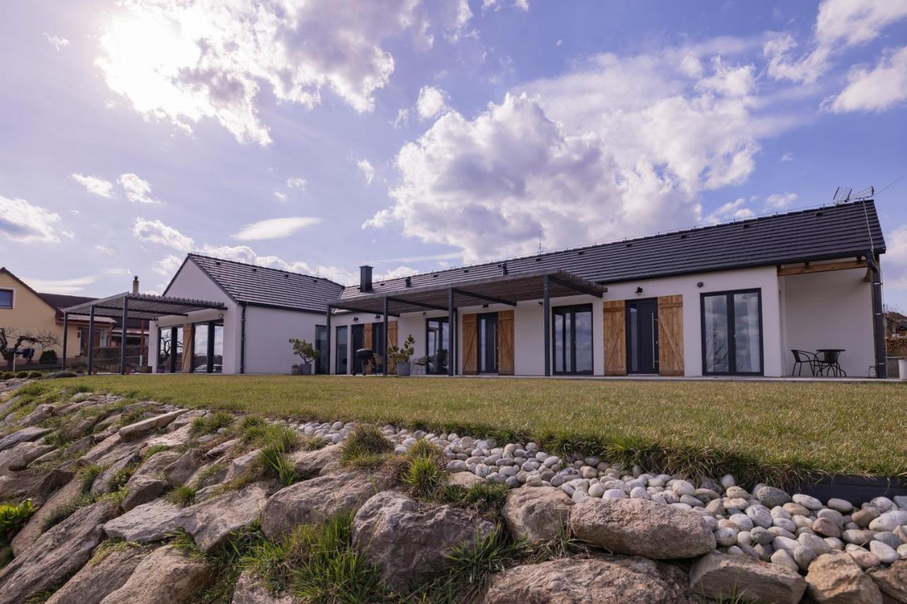 Babyky Apartmany Jindrichuv Hradec Bagian luar foto